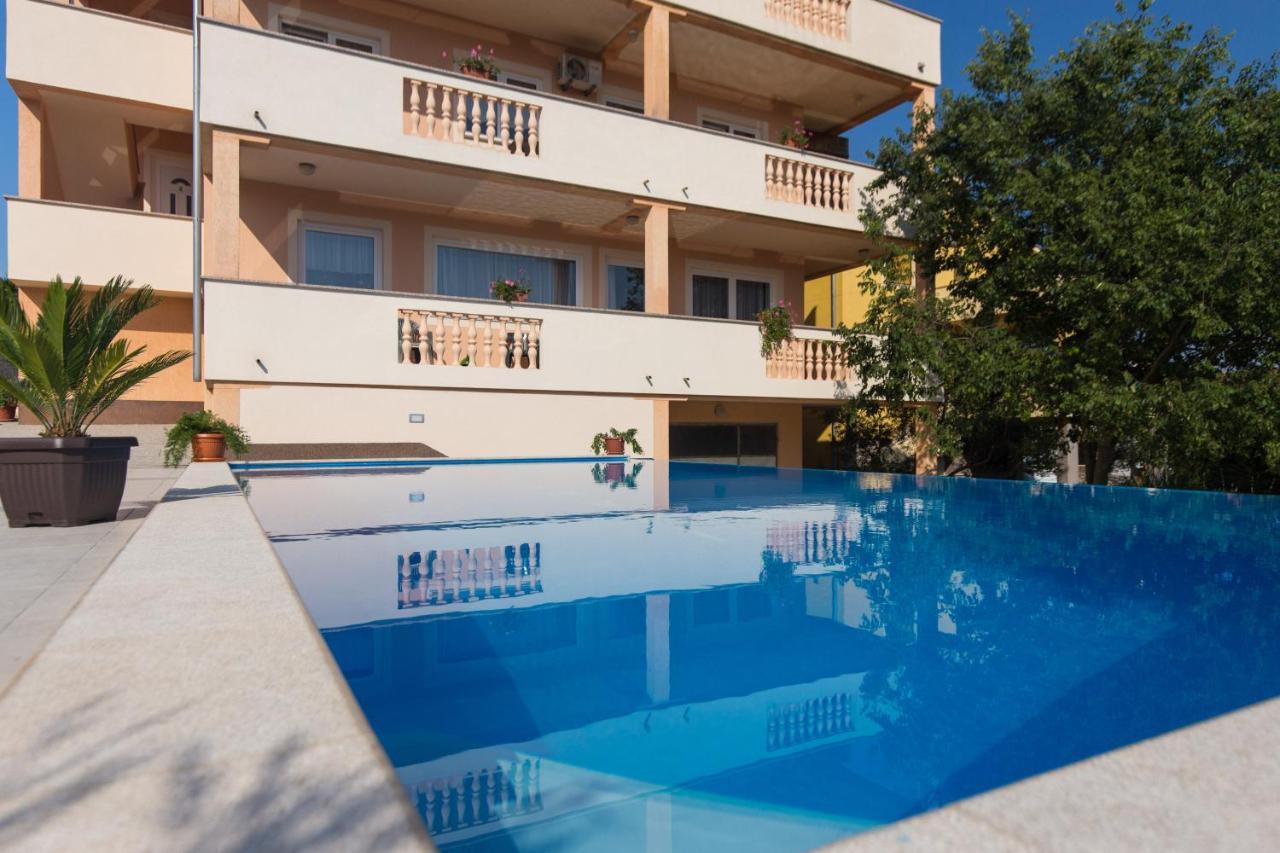 Apartments With Pool Ivana Krk Krk Town Exteriér fotografie